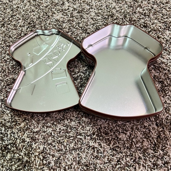 Girl Scout Brownie Tin - Picture 2 of 6